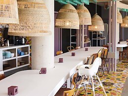 Greet Hotel Rennes Pace