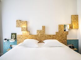 Greet Hotel Rennes Pace