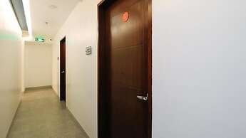 Reddoorz Plus at San Marcelino Malate