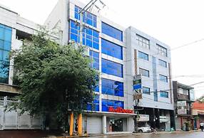 Reddoorz Plus at San Marcelino Malate