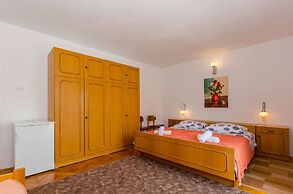 Rooms Ante