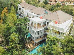 Radiance Hill View 10BR Villa with a Private heated swimming Pool