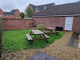 Dog Friendly - 4 Bed House - Sleeps 10 - Pool Table