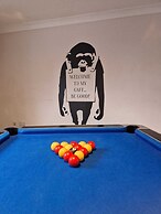Dog Friendly - 4 Bed House - Sleeps 10 - Pool Table
