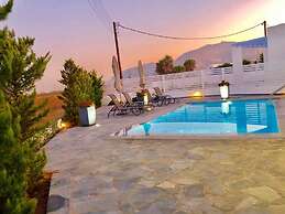 Sam29 3-bed Villa in Monolithos
