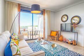 Sunset Golf Penthouse