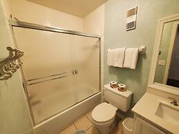 Summerhouse 433 2 Bedroom Condo by RedAwning