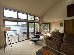 Pacific Nw Mid-century Modern Waterfront Gem Located On Raft Island 3 
