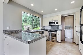 Pacific Nw Mid-century Modern Waterfront Gem Located On Raft Island 3 