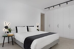 Athenian Black Villa