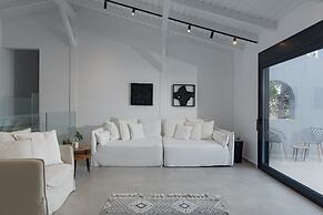 Athenian Black Villa