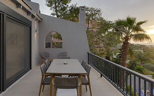 Athenian Black Villa