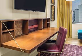 Canopy by Hilton Chicago Central Loop