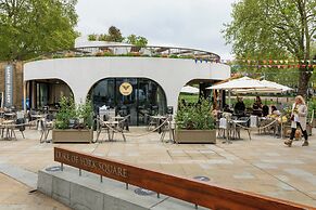 First Street III by Onefinestay