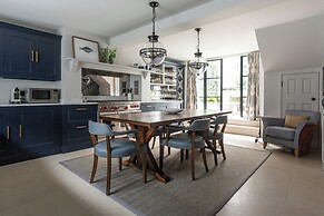 First Street III by Onefinestay