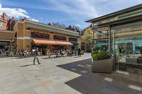 First Street III by Onefinestay