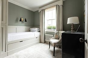 First Street III by Onefinestay