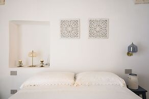 Cementine Traditional Suites