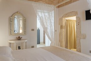 Cementine Traditional Suites