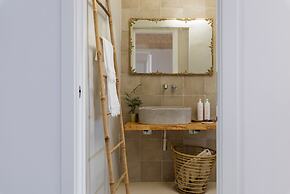 Cementine Traditional Suites