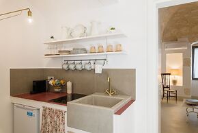 Cementine Traditional Suites