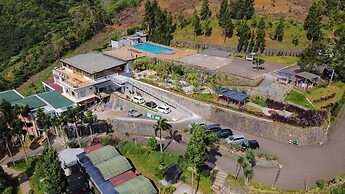 Alinson Sunset Hill By Zuzu