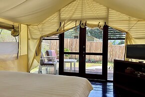 Alinson Sunset Hill By Zuzu