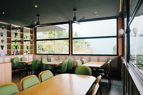 Alinson Sunset Hill By Zuzu