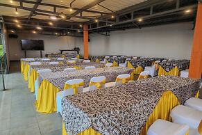 Alinson Sunset Hill By Zuzu