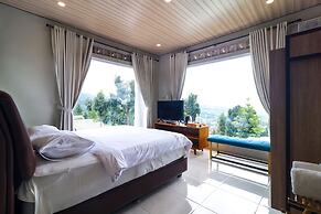 Alinson Sunset Hill By Zuzu