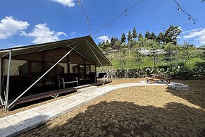 Alinson Sunset Hill By Zuzu