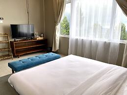 Alinson Sunset Hill By Zuzu