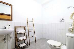 Alinson Sunset Hill By Zuzu