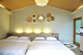 Alinson Sunset Hill By Zuzu