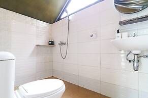 Alinson Sunset Hill By Zuzu