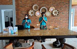 Alinson Sunset Hill By Zuzu