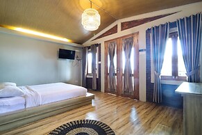 Alinson Sunset Hill By Zuzu