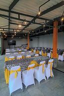 Alinson Sunset Hill By Zuzu