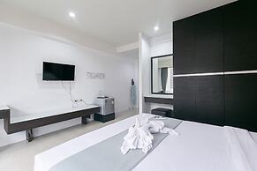 Ruan Plaisoi Apartment