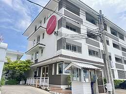 Ruan Plaisoi Apartment