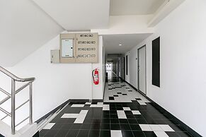 Ruan Plaisoi Apartment