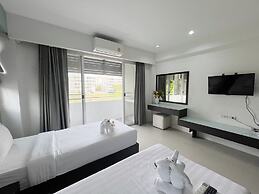 Ruan Plaisoi Apartment