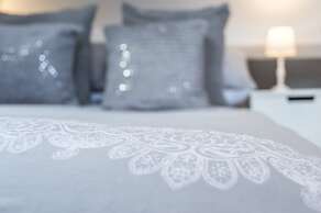 Mayfield House - 4 Bedroom House - Tenby