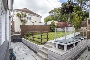 Mayfield House - 4 Bedroom House - Tenby