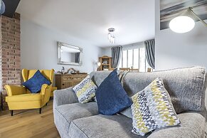 Mayfield House - 4 Bedroom House - Tenby