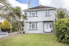 Mayfield House - 4 Bedroom House - Tenby