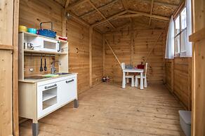 Mayfield House - 4 Bedroom House - Tenby