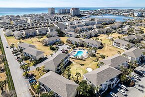 SPC 2058 is a Beautiful 1 BR on the Golf Course at Sandpiper Cove by R