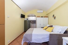 Nizza Studio Apartments