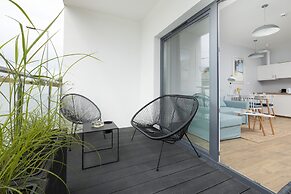 Sunset Resort Apartments by Renters